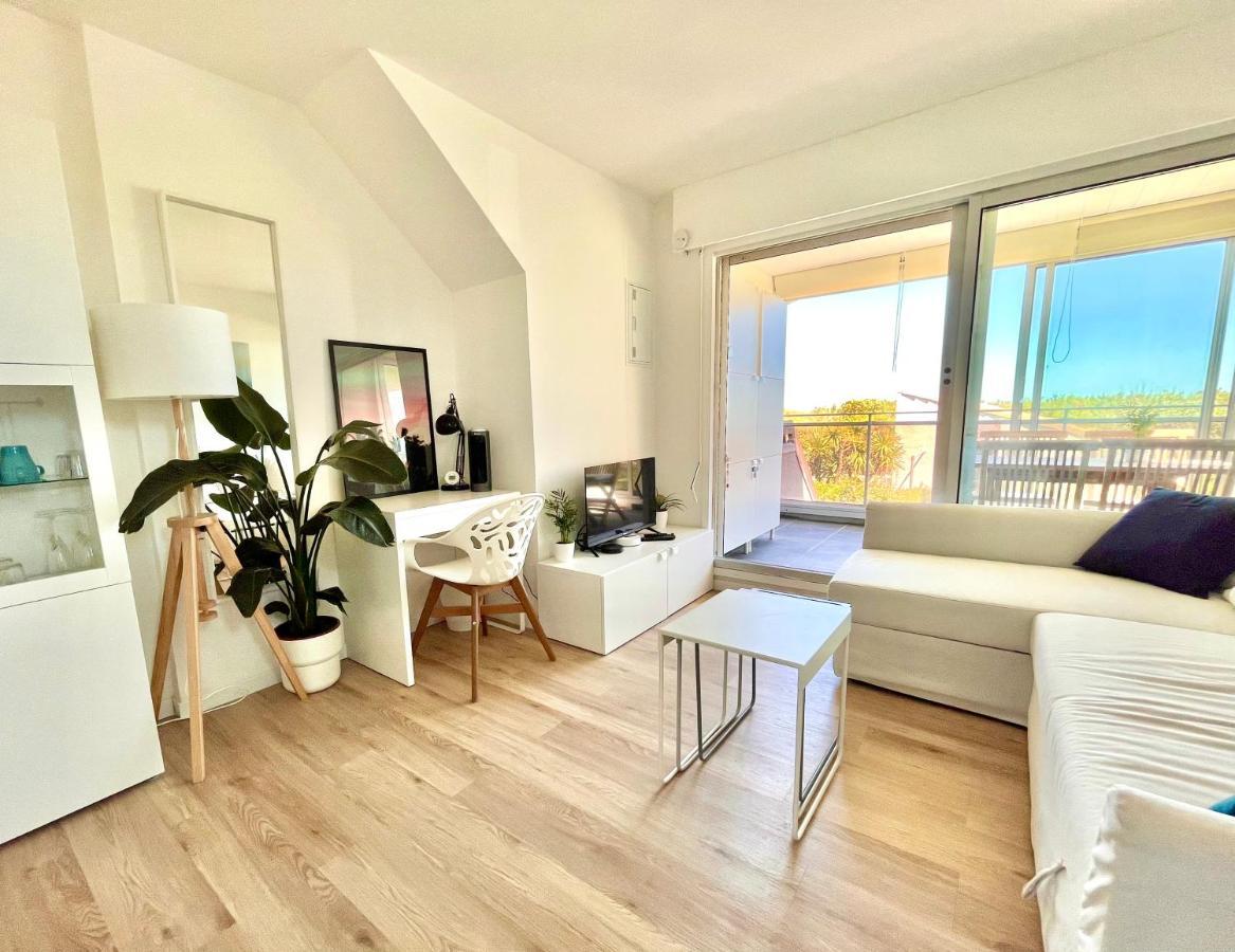 סן סיפריאן Appartement Entre La Lagune Et La Mer Avec Piscine, Direct Plage, Vue Partielle Mer מראה חיצוני תמונה